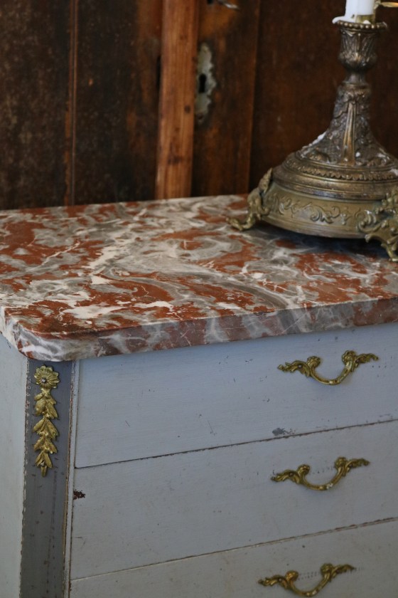 liten byrå  1 151002